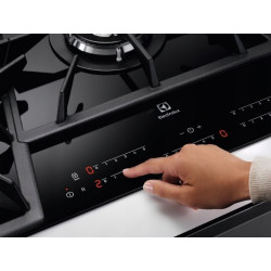 Встраиваемая индукционная панель ELECTROLUX IKE6420KB купить в Санкт-Петербурге и Москве
