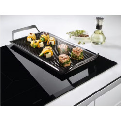 Встраиваемая индукционная панель ELECTROLUX CIV634 купить в Санкт-Петербурге и Москве
