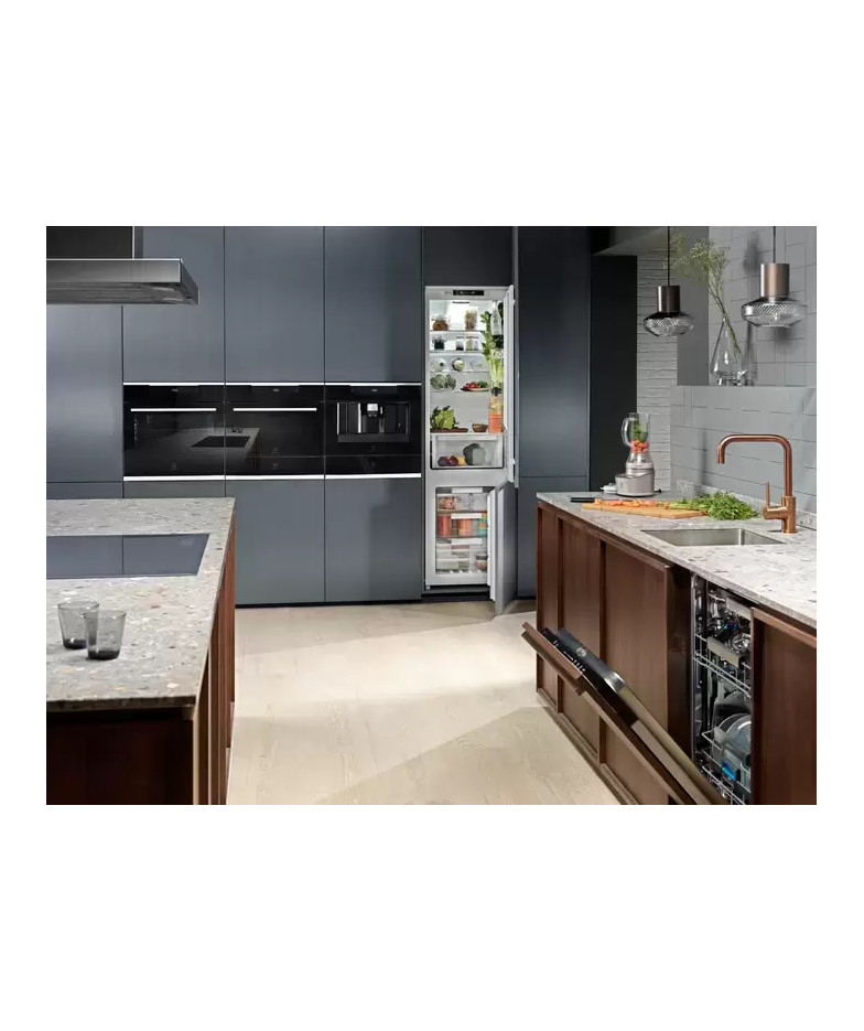 Встраиваемая посудомоечная машина Electrolux EEC967310L купить в Санкт-Петербурге и Москве