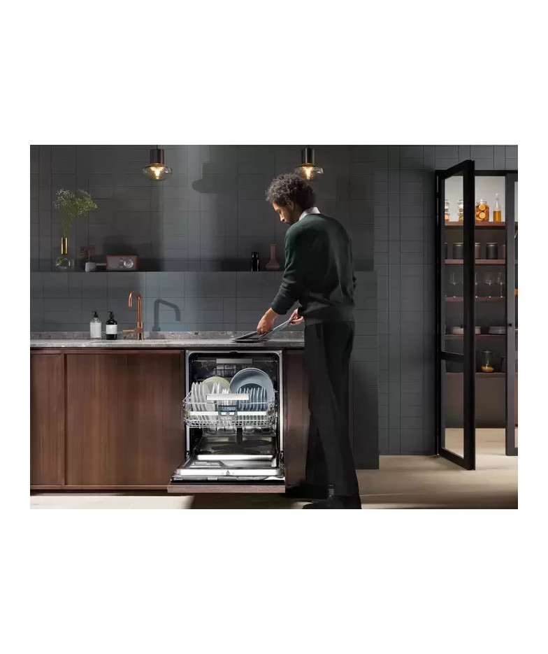 Встраиваемая посудомоечная машина Electrolux EEC967310L купить в Санкт-Петербурге и Москве