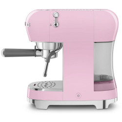 Кофемашина Smeg ECF02PKEU купить в Санкт-Петербурге и Москве