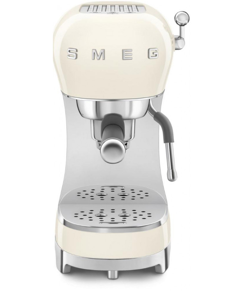 Кофемашина Smeg ECF02CREU купить в Санкт-Петербурге и Москве