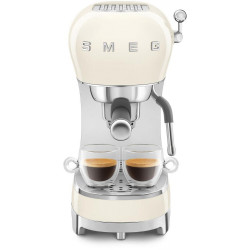Кофемашина Smeg ECF02CREU купить в Санкт-Петербурге и Москве