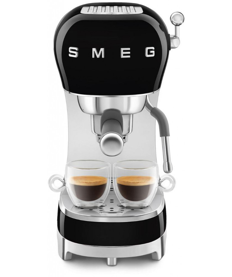 Кофемашина Smeg ECF02BLEU купить в Санкт-Петербурге и Москве