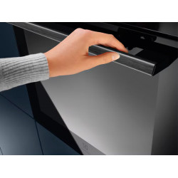 Духовой шкаф Electrolux EOD5C70BZ